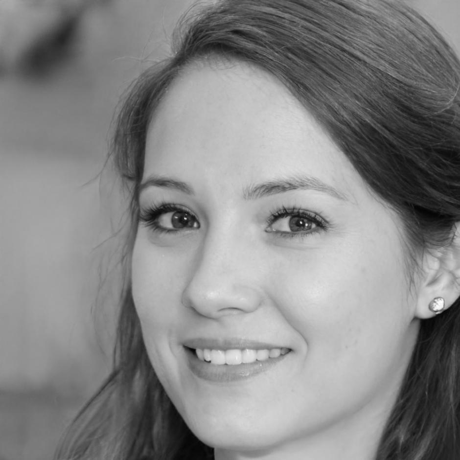 Portret instructor expert în raportare financiară